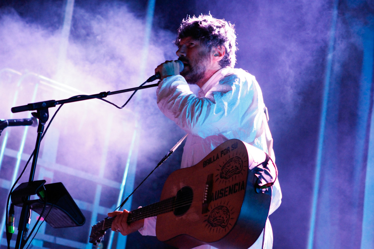 Super Furry Animals performs at Village Voice's 4Knots Festival at Pier 84 in New York, NY on July 11, 2015. (© Michael Katzif – Do not use or republish without prior consent.)