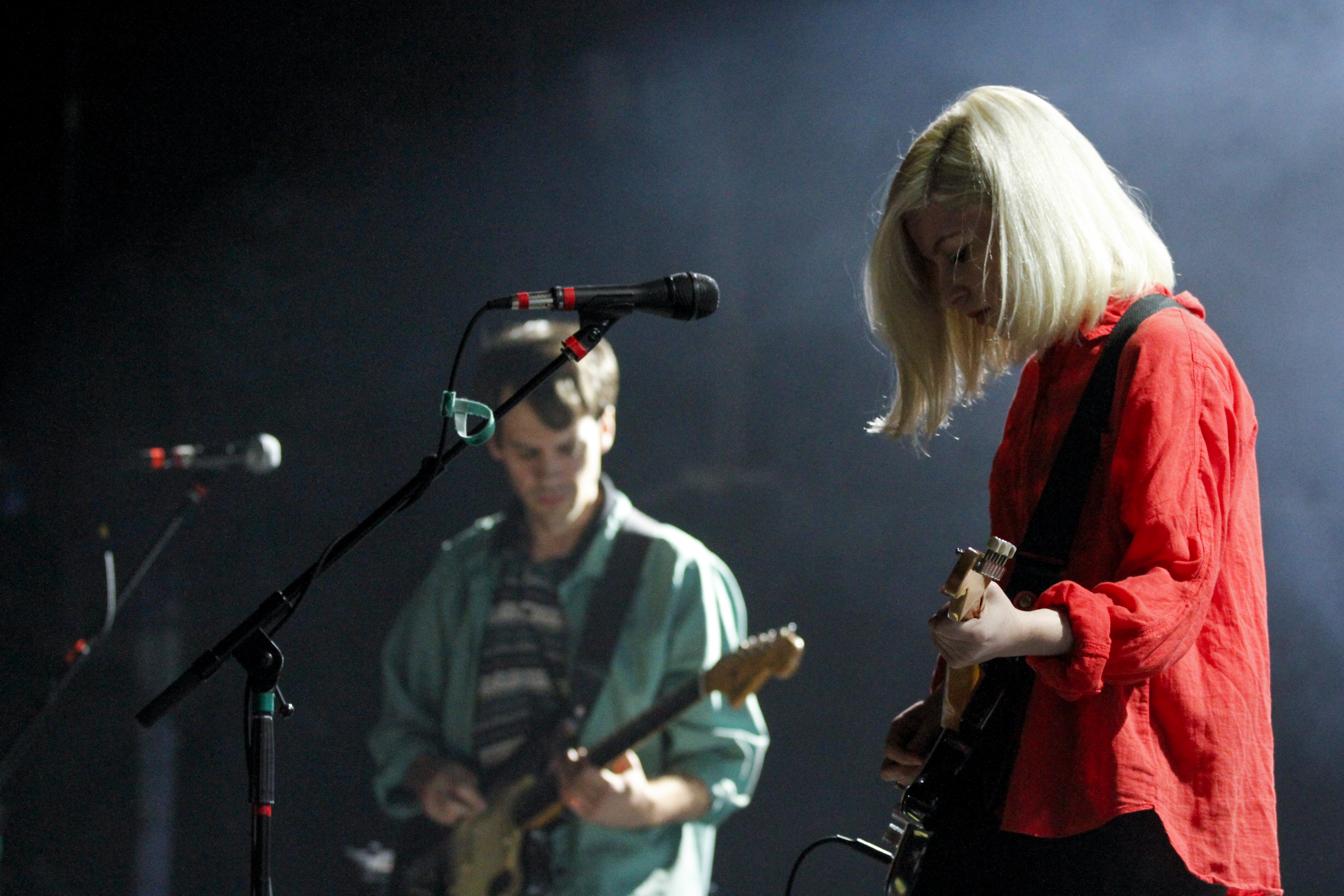 Alvvays plays at Brooklyn Steel in Williamsburg, Brooklyn, New York on Oct. 5, 2017. (© Michael Katzif - Do not use or republish without prior consent.)